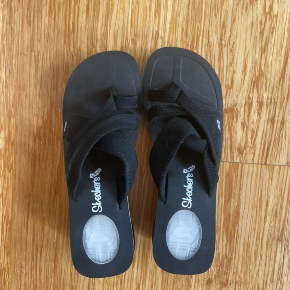 Sketchers Flip Flops